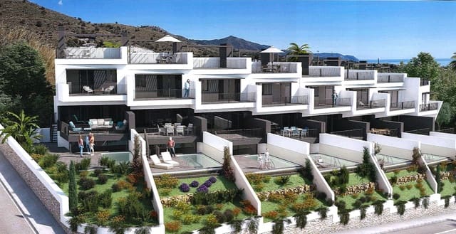 3 soveværelse Byhus til salg i Nerja med swimmingpool - € 580.000 (Ref: 8714530)