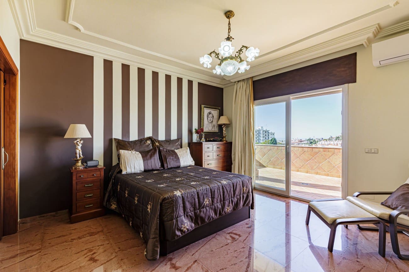 4 Zimmer Villa zu verkaufen in Nerja mit Pool Garage - 2.700.000 € (Ref: 8836336)