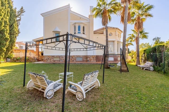 4 Zimmer Villa zu verkaufen in Nerja mit Pool Garage - 2.700.000 € (Ref: 8836336)