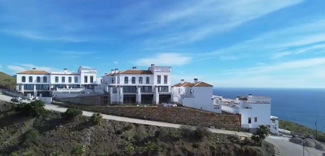 2 soveværelse Byhus til salg i El Peñoncillo, Torrox med swimmingpool garage - € 299.000 (Ref: 8892214)