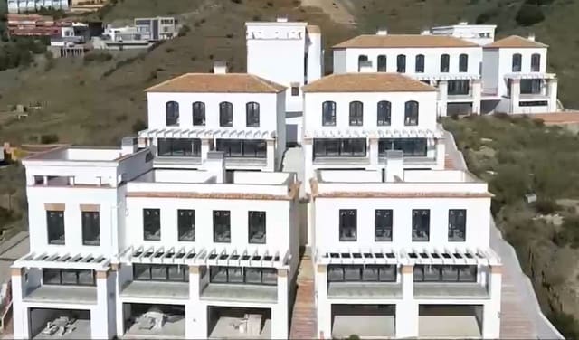 2 soveværelse Byhus til salg i El Peñoncillo, Torrox med swimmingpool garage - € 299.000 (Ref: 8892214)