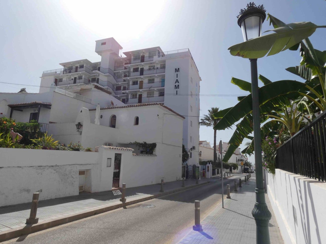 2 bedroom Apartment for sale in Nerja with pool - € 325,000 (Ref: 8921239)