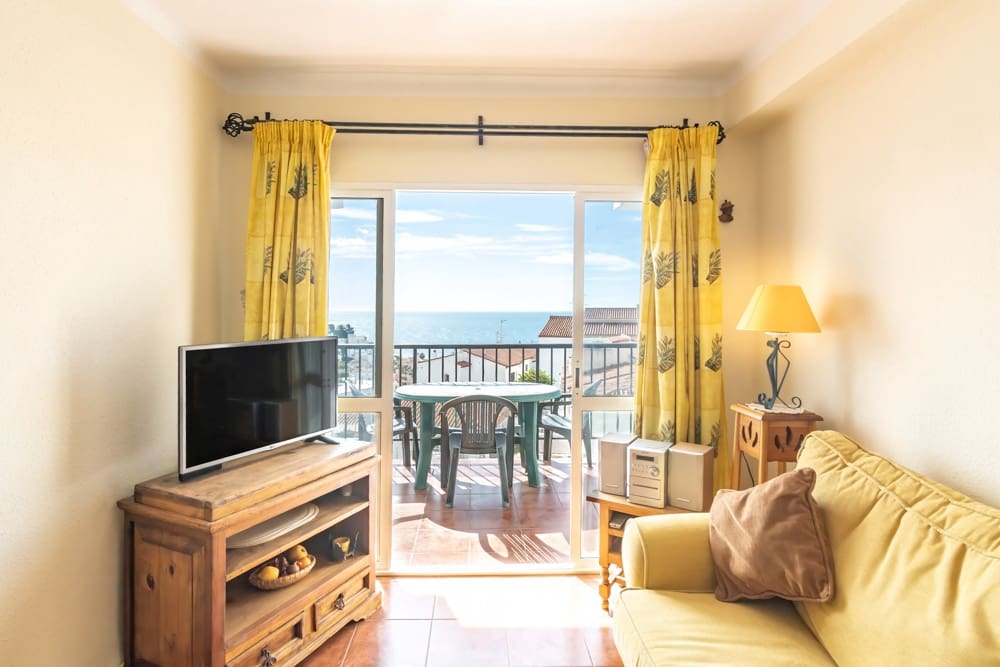 2 bedroom Apartment for sale in Nerja with pool - € 325,000 (Ref: 8921239)