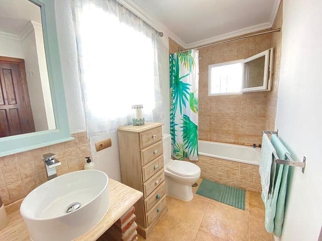 4 chambre Villa/Maison à vendre à Burriana, Nerja avec piscine - 685 000 € (Ref: 8941209)