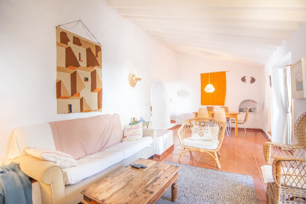 Casa de 4 habitaciones en Nerja en venta con piscina - 649.000 € (Ref: 8968034)