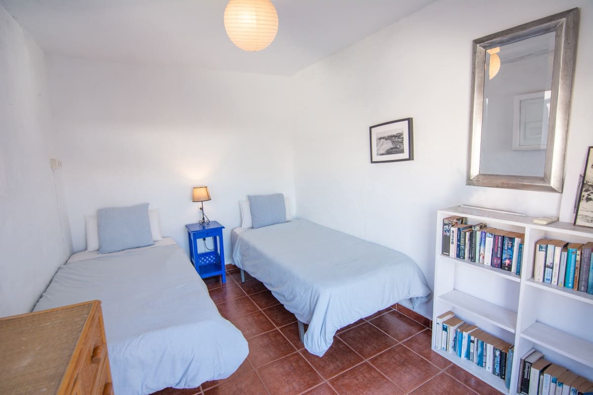 Casa de 4 habitaciones en Nerja en venta con piscina - 649.000 € (Ref: 8968034)