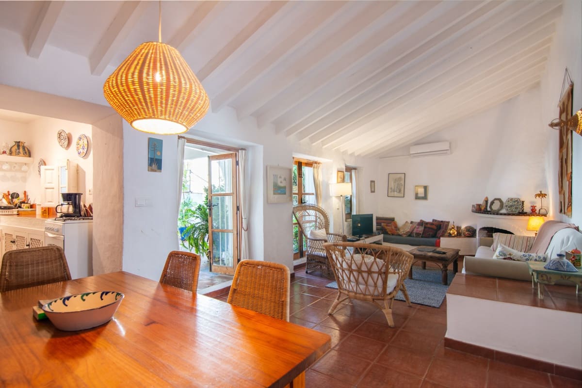 Casa de 4 habitaciones en Nerja en venta con piscina - 649.000 € (Ref: 8968034)