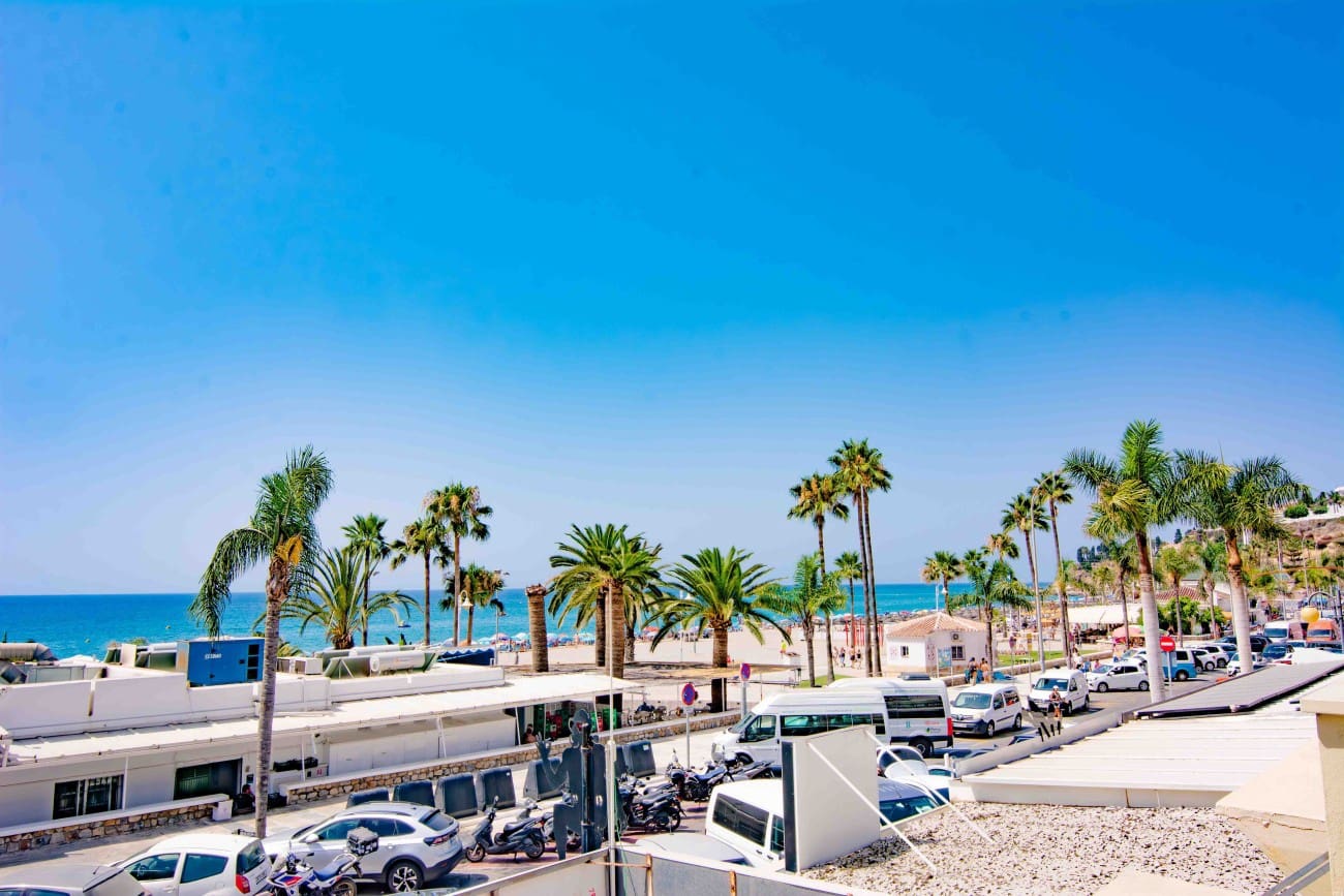 2 soveværelse Lejlighed til salg i Nerja - € 649.000 (Ref: 9124672)