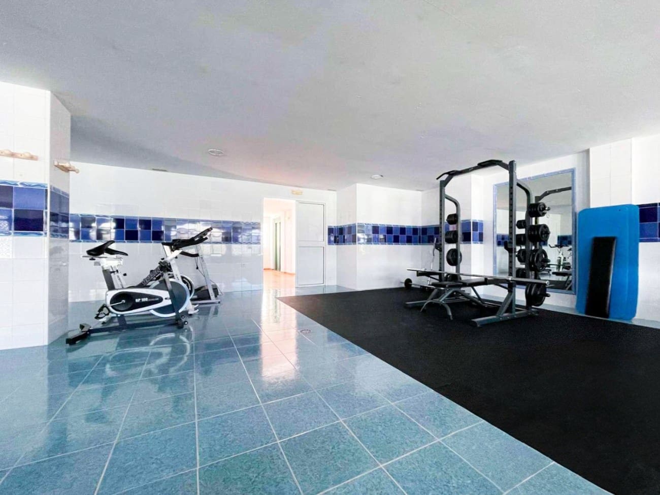 2 soveværelse Lejlighed til salg i Nerja med swimmingpool - € 378.000 (Ref: 9134127)