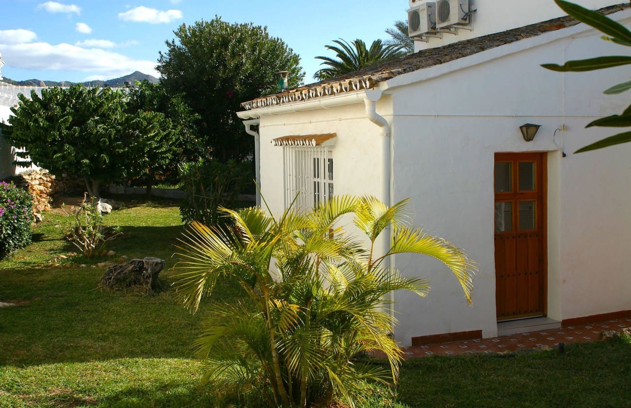 3 bedroom Villa for sale in Nerja with pool - € 595,000 (Ref: 9136931)