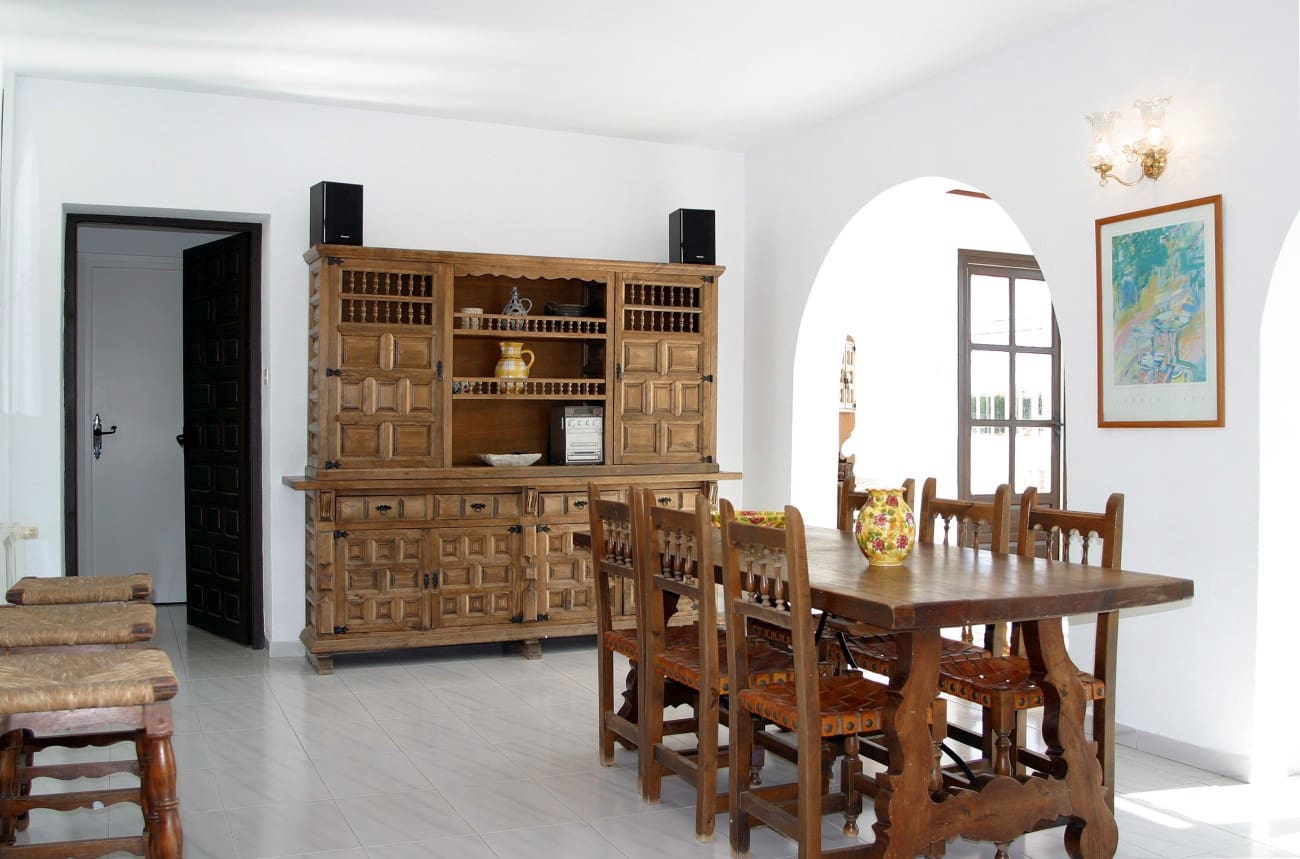 3 bedroom Villa for sale in Nerja with pool - € 595,000 (Ref: 9136931)