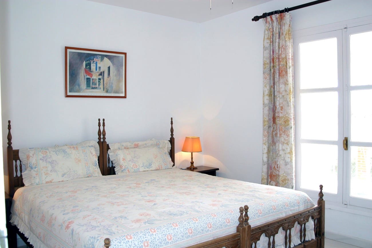 3 bedroom Villa for sale in Nerja with pool - € 595,000 (Ref: 9136931)