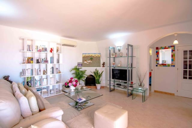 8 quarto Moradia para venda em Capistrano, Nerja com garagem - 1 590 000 € (Ref: 9160822)