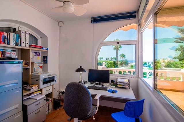 8 quarto Moradia para venda em Capistrano, Nerja com garagem - 1 590 000 € (Ref: 9160822)