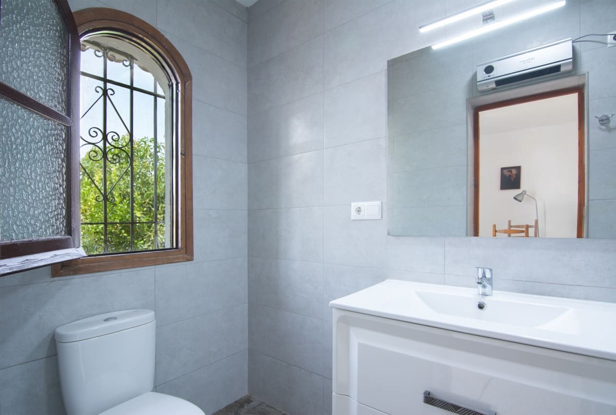 3 makuuhuone Huvila myytävänä paikassa Nerja mukana uima-altaan - 585 000 € (Ref: 9197547)