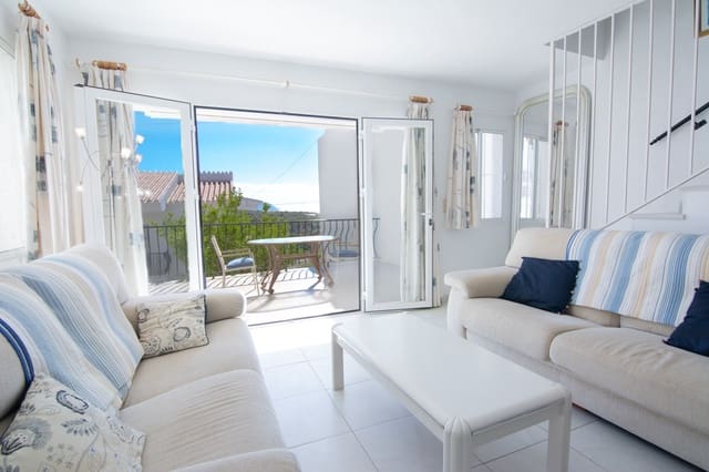 3 soveværelse Byhus til salg i Burriana, Nerja med swimmingpool - € 449.000 (Ref: 9228365)