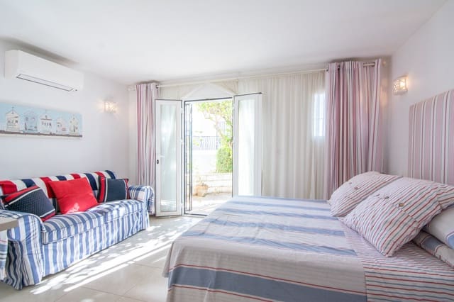 3 soveværelse Byhus til salg i Burriana, Nerja med swimmingpool - € 449.000 (Ref: 9228365)