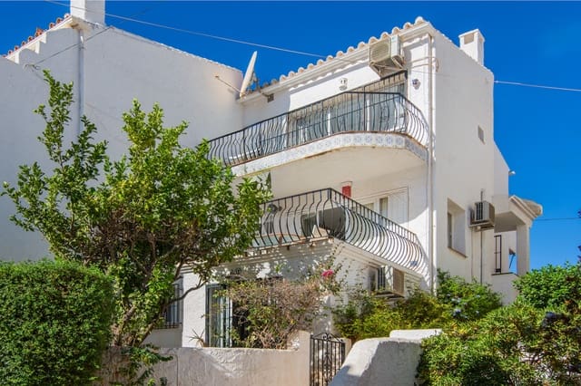 3 soveværelse Byhus til salg i Burriana, Nerja med swimmingpool - € 449.000 (Ref: 9228365)