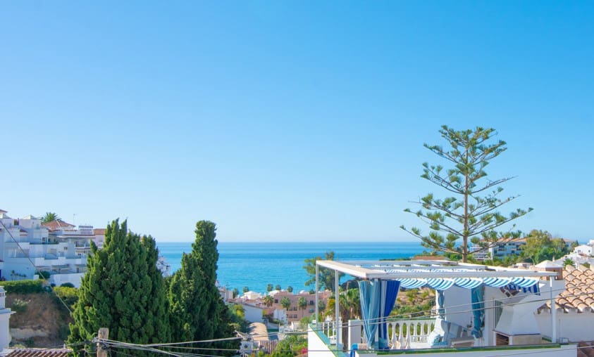 3 soveværelse Lejlighed til salg i Nerja - € 379.000 (Ref: 9232422)