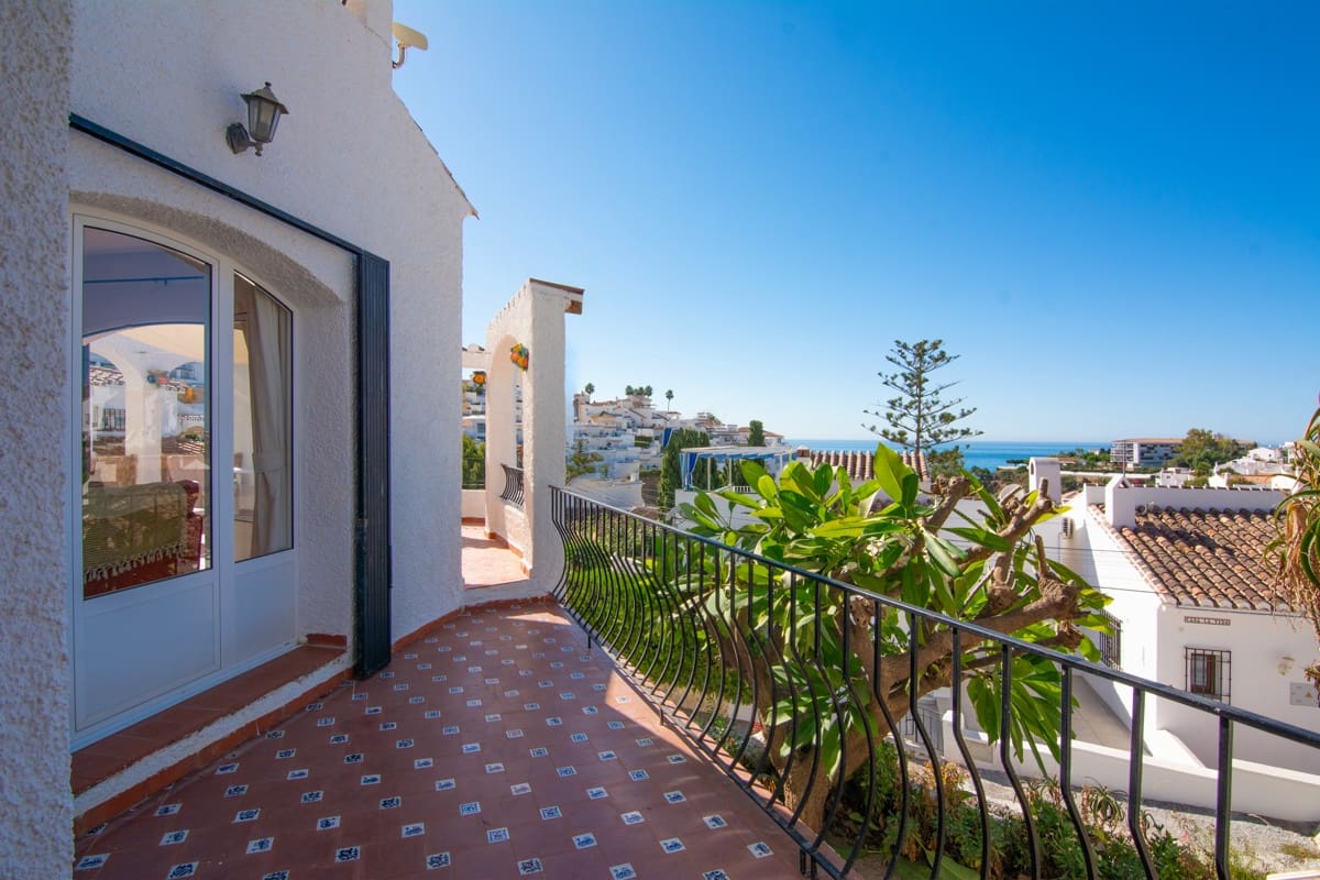 3 soveværelse Lejlighed til salg i Nerja - € 379.000 (Ref: 9232422)