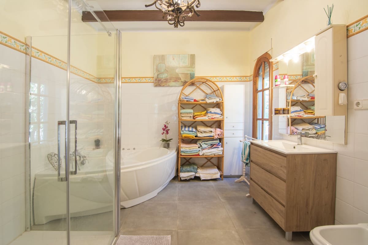 3 soveværelse Villa til salg i Torrox med swimmingpool - € 525.000 (Ref: 9242793)