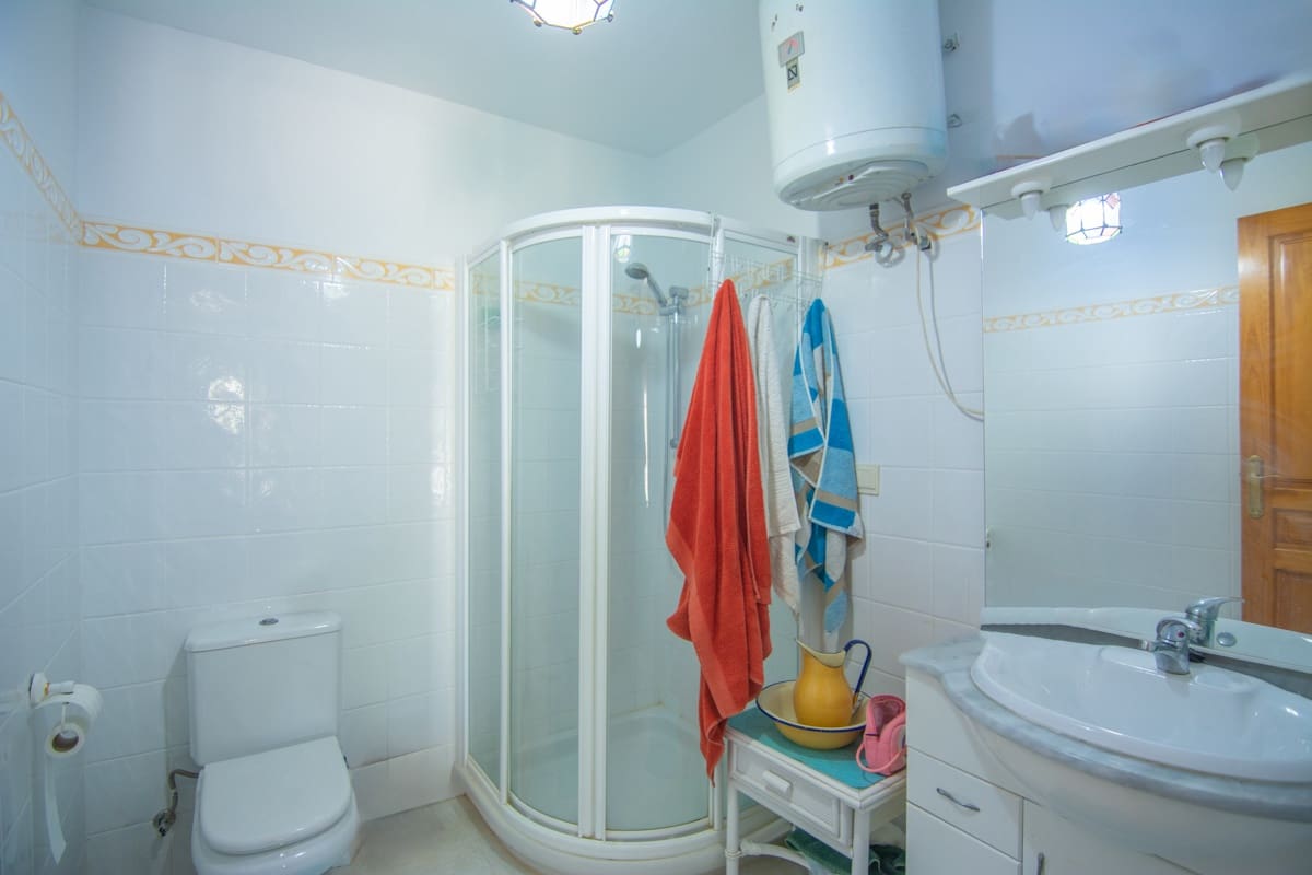 3 soveværelse Villa til salg i Torrox med swimmingpool - € 525.000 (Ref: 9242793)