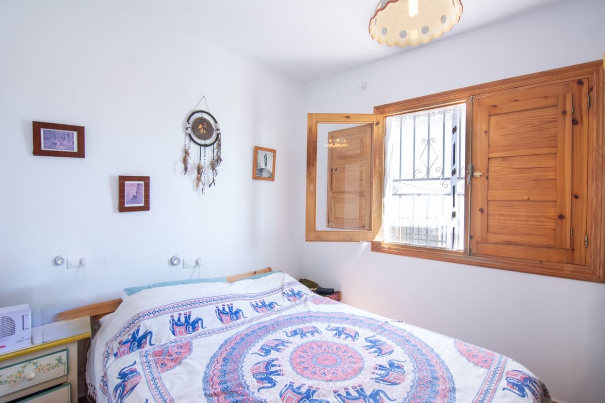 3 soveværelse Villa til salg i Torrox med swimmingpool - € 525.000 (Ref: 9242793)