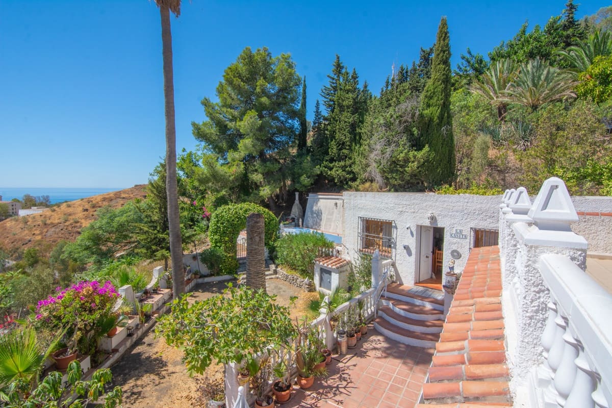 3 soveværelse Villa til salg i Torrox med swimmingpool - € 525.000 (Ref: 9242793)