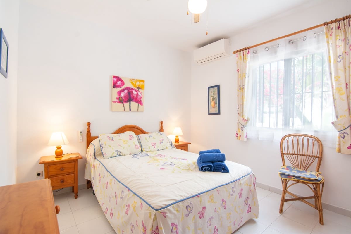 2 soveværelse Lejlighed til salg i Nerja - € 325.000 (Ref: 9300555)