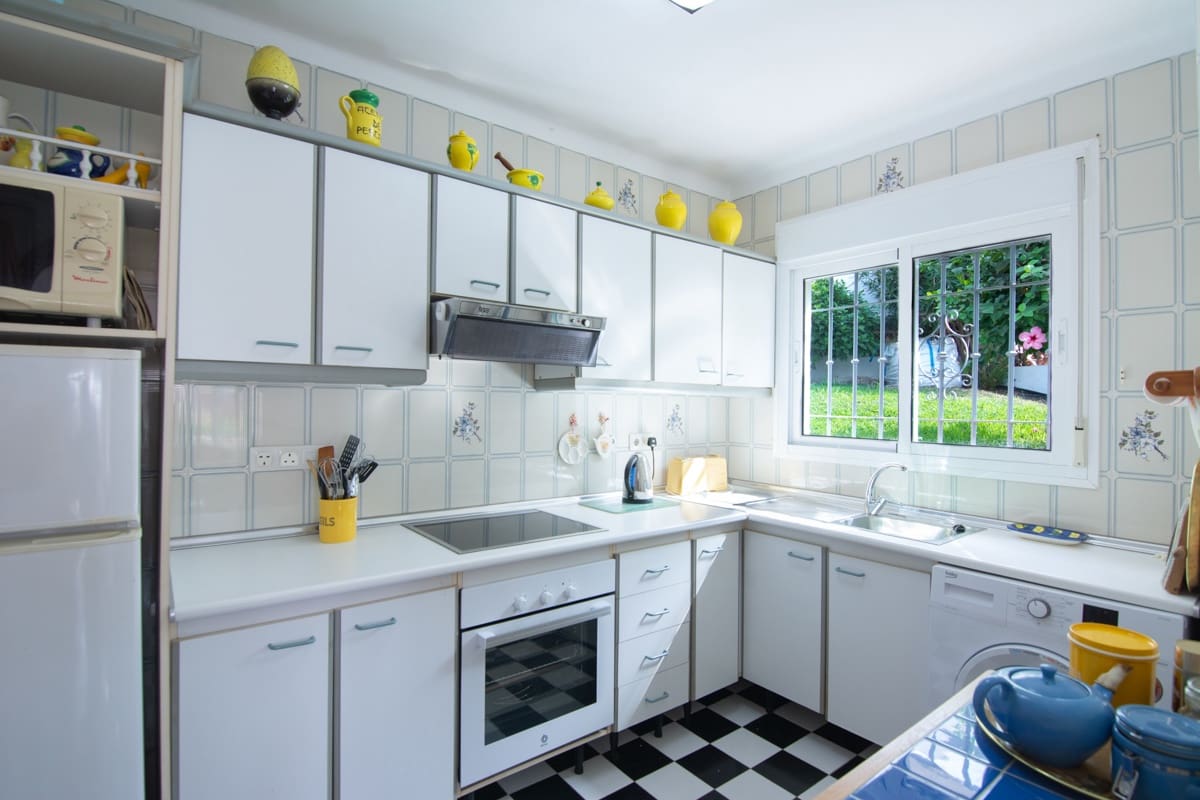 2 sovrum Villa till salu i Nerja - 525 000 € (Ref: 9321584)