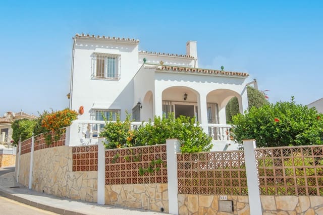 2 sovrum Villa till salu i Nerja - 525 000 € (Ref: 9321584)