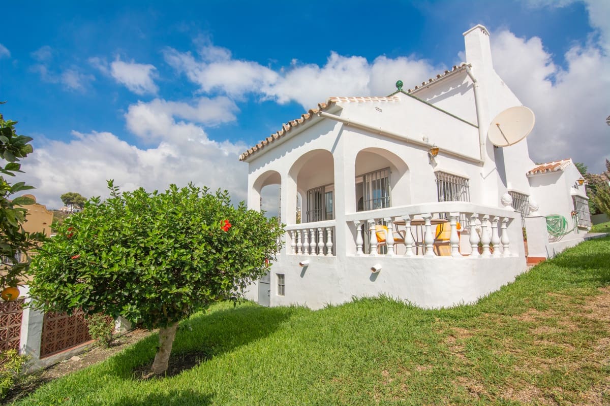 2 sovrum Villa till salu i Nerja - 525 000 € (Ref: 9321584)