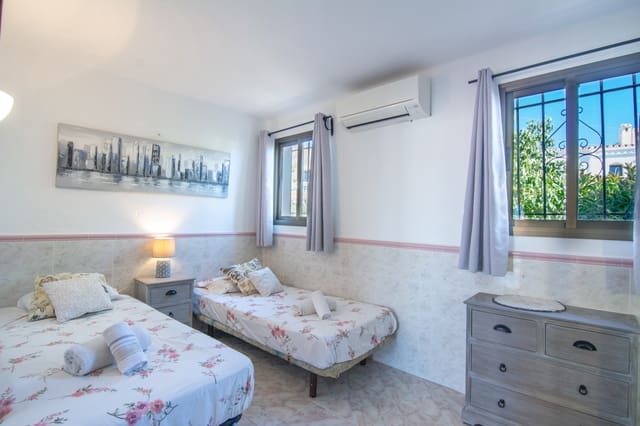 3 soveværelse Byhus til salg i Capistrano, Nerja med swimmingpool - € 395.000 (Ref: 9347006)