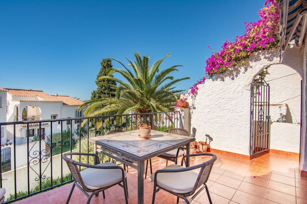 3 soverom Hus til salgs i Nerja med svømmebasseng - € 395 000 (Ref: 9347006)