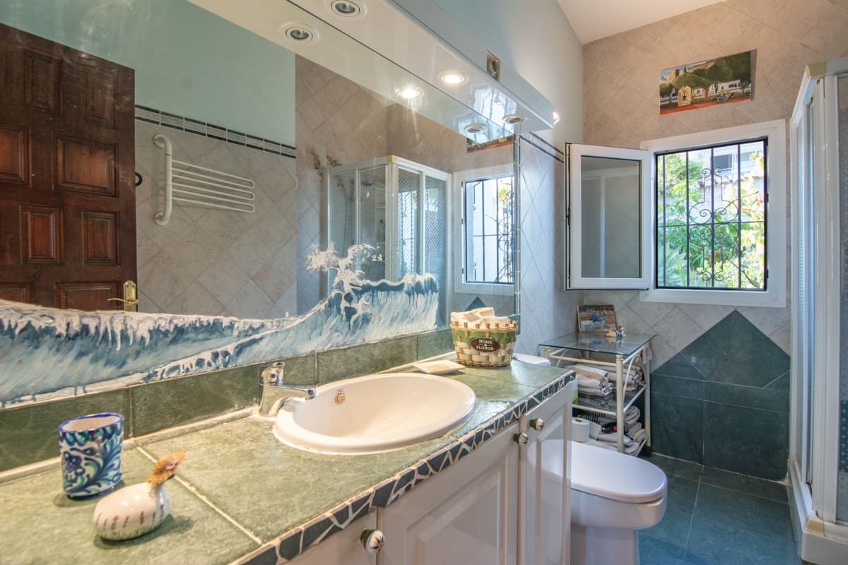 3 sovrum Villa till salu i Almunecar med pool - 749 000 € (Ref: 9348938)