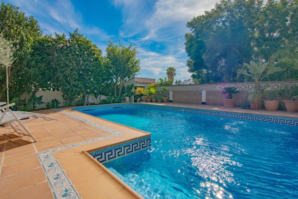 3 sovrum Villa till salu i Almunecar med pool - 749 000 € (Ref: 9348938)