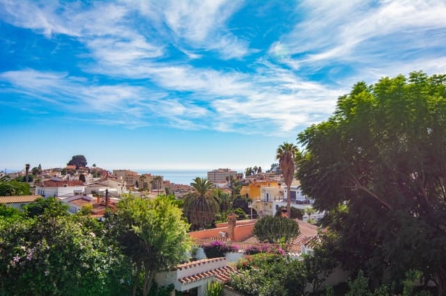 3 sovrum Villa till salu i Almuñécar med pool - 749 000 € (Ref: 9348938)