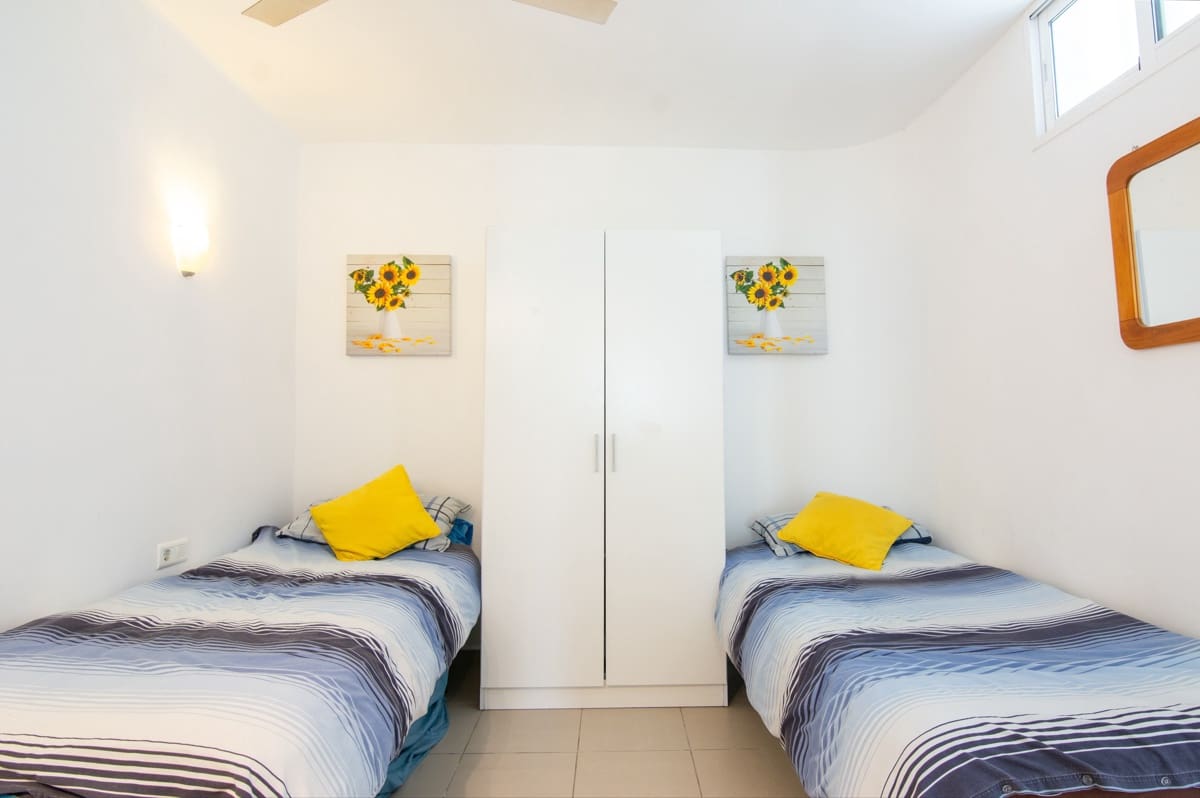 3 sypialnia Dom na sprzedaż w Nerja z basenem garażem - 825 000 € (Ref: 9374920)