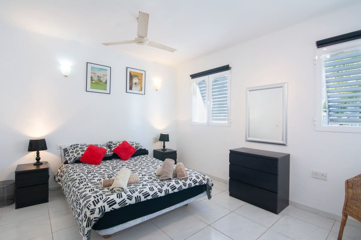 3 sypialnia Dom na sprzedaż w Nerja z basenem garażem - 825 000 € (Ref: 9374920)