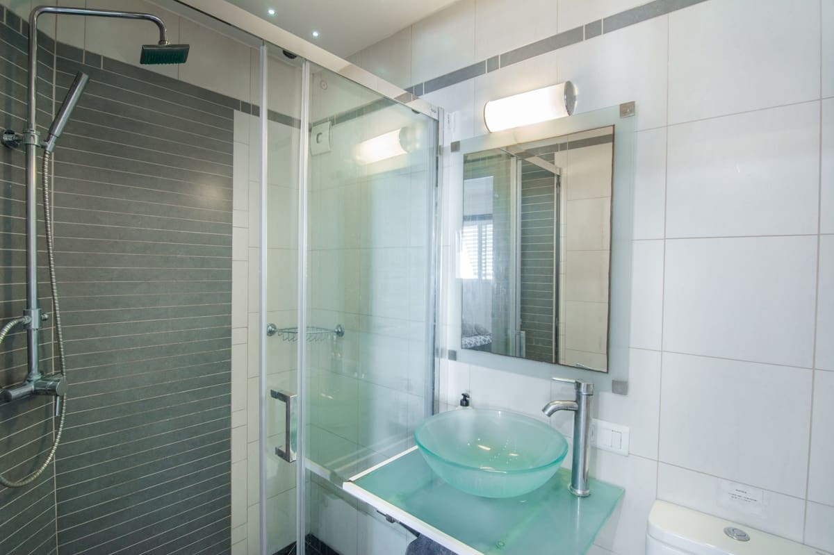 3 sypialnia Dom na sprzedaż w Nerja z basenem garażem - 825 000 € (Ref: 9374920)