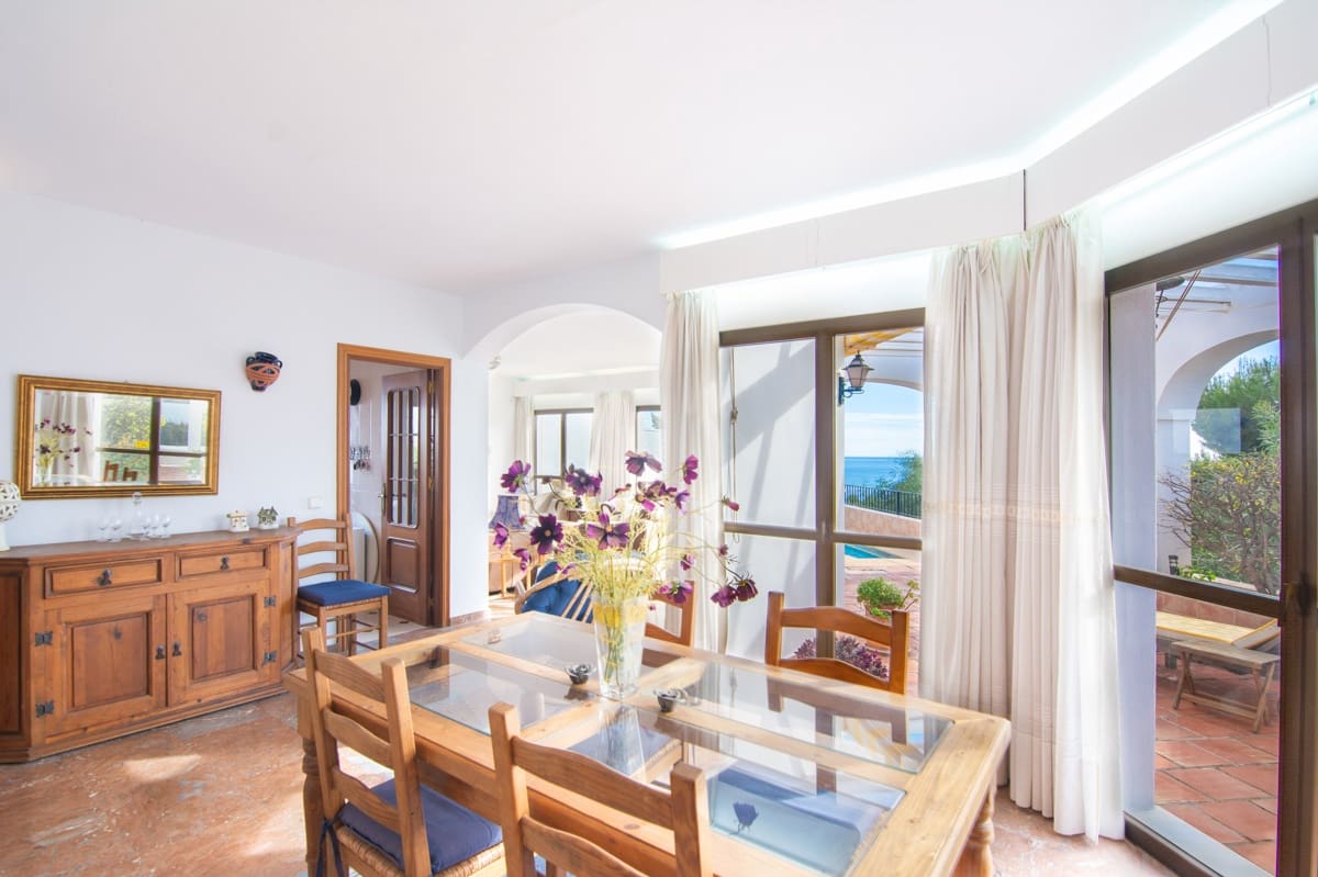 2 sypialnia Willa na sprzedaż w Nerja z basenem garażem - 849 000 € (Ref: 9385071)