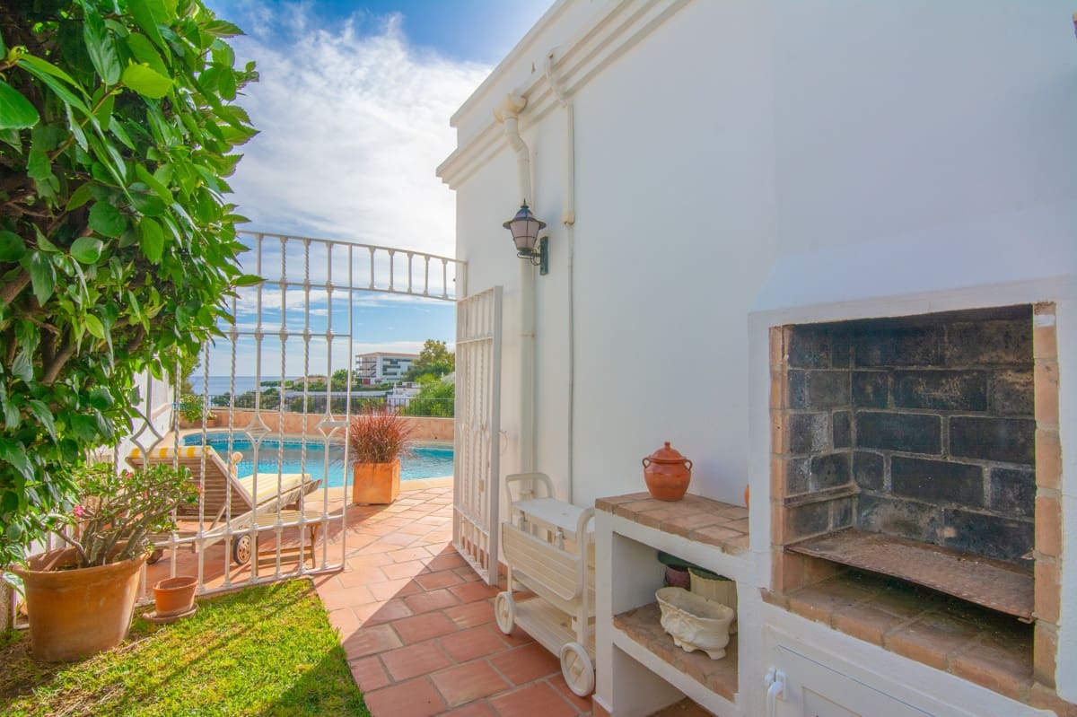 2 sypialnia Willa na sprzedaż w Nerja z basenem garażem - 849 000 € (Ref: 9385071)