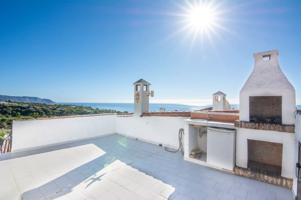 4 camera da letto Villa in vendita in Nerja con piscina garage - 699.000 € (Rif: 9430722)