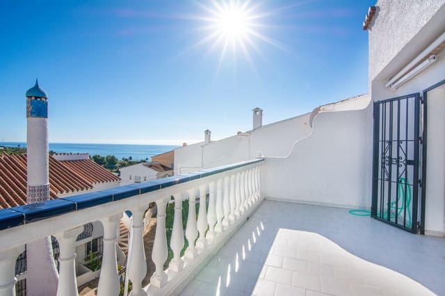 4 camera da letto Villa in vendita in Burriana, Nerja con piscina garage - 699.000 € (Rif: 9430722)