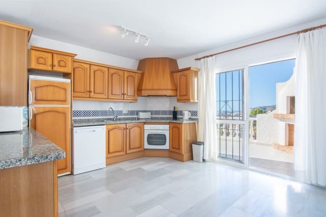 4 camera da letto Villa in vendita in Burriana, Nerja con piscina garage - 699.000 € (Rif: 9430722)