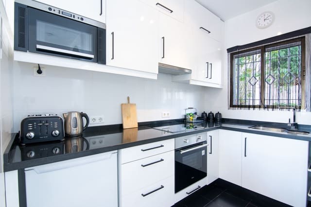 2 soverom Hus til salgs i Nerja med svømmebasseng - € 325 000 (Ref: 9470234)