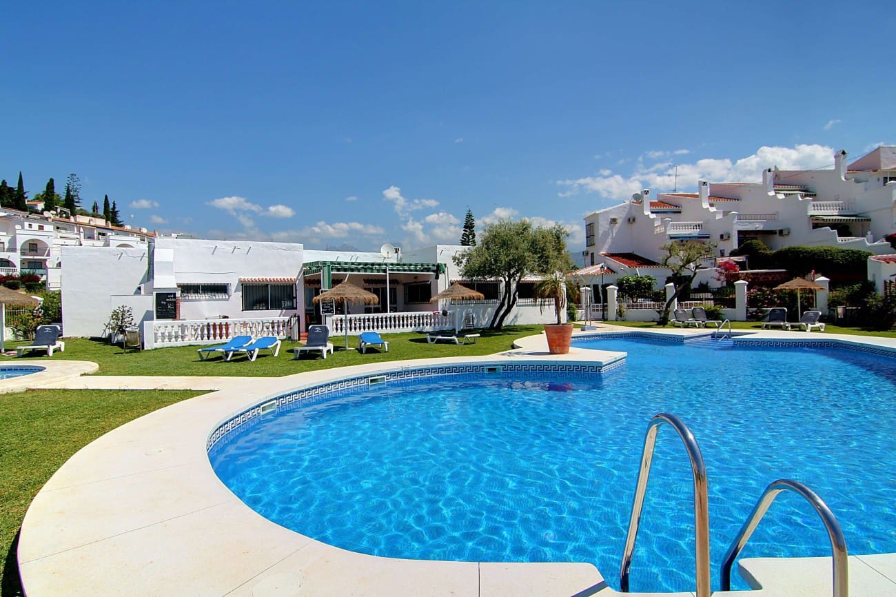 2 soverom Hus til salgs i Nerja med svømmebasseng - € 325 000 (Ref: 9470234)