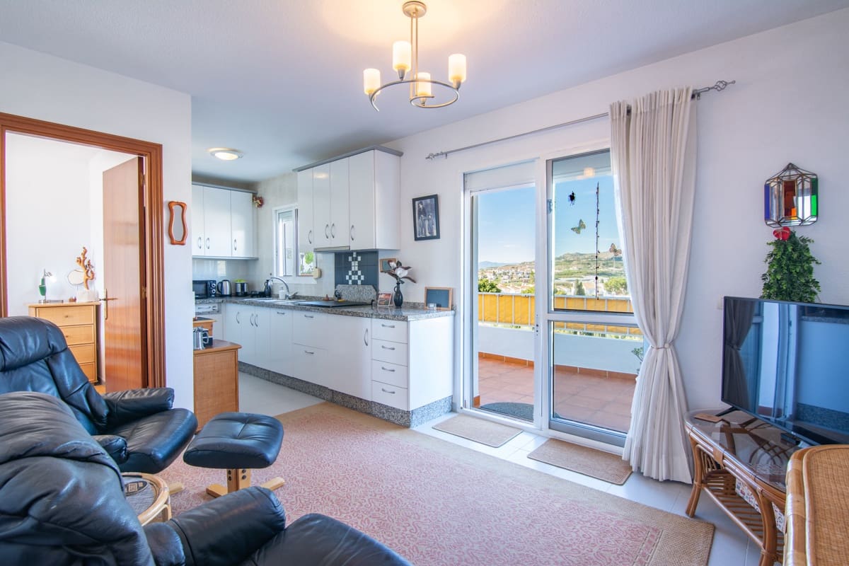 1 Zimmer Apartment zu verkaufen in Torrox Park mit Pool - 175.000 € (Ref: 9501805)