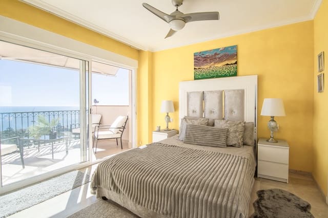 3 quarto Moradia para venda em El Peñoncillo, Torrox com piscina - 795 000 € (Ref: 9610759)