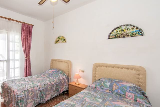 6 soveværelse Byhus til salg i Torrox Pueblo, Torrox - € 299.000 (Ref: 9618873)